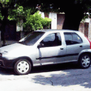 Cuotas de $1.667 Corsa 2001 sin anticipo en Argentina?